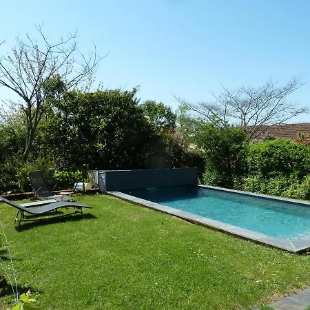 Le Pain De Lune Et D'hotes Avec Piscine