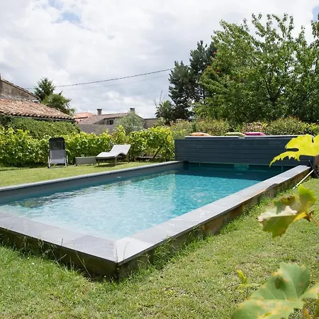 Σπίτι διακοπών Le Pain De Lune Et D'hotes Avec Piscine