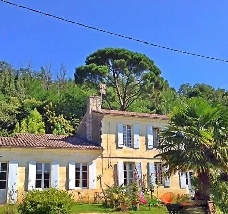 Le Pain De Lune Et D'hotes Avec Piscine Bourg-sur-Gironde